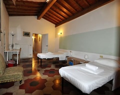 Hotel Maggio 4 (Florence, Italy)
