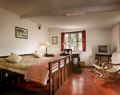 Khách sạn Hotel Neemrana's - Wallwood Garden (Coonoor, Ấn Độ)