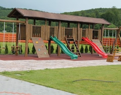 Resort/Odmaralište Complex turistic Han Pescaresc (Sovata, Rumunjska)