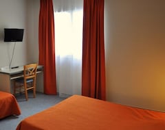 Hotel Home Place (Langon, France)