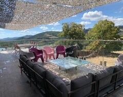 Toàn bộ căn nhà/căn hộ Modern Stone Farmhouse For Groups Has Swedish Bath Infinity Pool Billiard View (Vaudevant, Pháp)