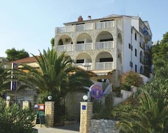 Khách sạn Vila Tina (Trogir, Croatia)