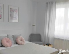 Casa/apartamento entero Domowa- Restauracja I Pokoje (Przemęt, Polonia)