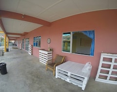Otel Rainbow Lodge (Semporna, Malezya)