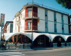 Otel I Pini (Comacchio, İtalya)