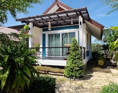 Otel Nitiporn Bungalow (Ranong, Tayland)