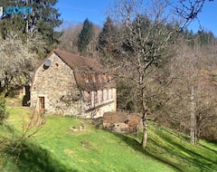 Koko talo/asunto Gites La Chabanaise (Beaulieu-sur-Dordogne, Ranska)
