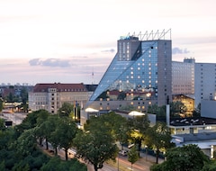 Khách sạn Hotel Estrel Berlin (Berlin, Đức)
