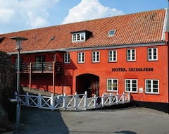 Khách sạn Hotel Gudhjem (Allinge-Gudhjem, Đan Mạch)