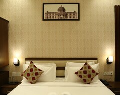 Hotel Blue Sapphire (Zirakpur, Indija)