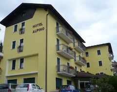 Hotelli Alpino (Stenico, Italia)