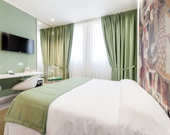 Bed & Breakfast Ferrara Rooms (Ferrara, Italija)