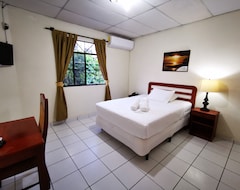 Khách sạn Hotel Armonia Hostal (San Salvador, El Salvador)