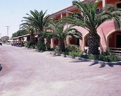 Khách sạn Hotel Tzevenos (Agios Georgios of Argyrades, Hy Lạp)
