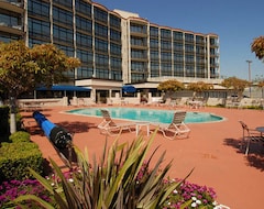 Khách sạn Oakland Airport Executive Hotel (Oakland, Hoa Kỳ)