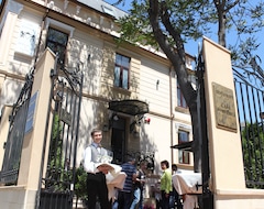 Otel Casa Domneasca (Curtea de Arges, Romanya)