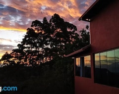 Guesthouse Chale Panoramico (Ouro Preto, Brazil)