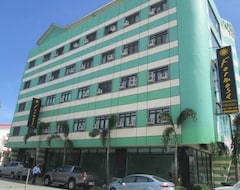 Hotel Formosa Condotel (Olongapo, Filipini)