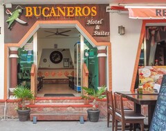 Hotel Bucaneros - Beautiful Junior Suite W/balcony To Main Street & Living Area (Isla Mujeres, Mexico)