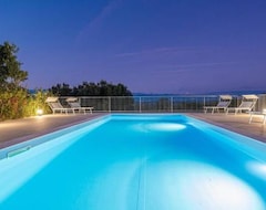 Hele huset/lejligheden Vila Luna With 40m2 Swiming Pool In Suhovare, Zadar (Ražanac, Kroatien)