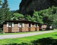 Hostelli Schützenbach Backpackers (Lauterbrunnen, Sveitsi)