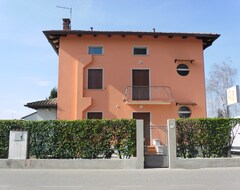 Bed & Breakfast Q3 Home (Tavagnacco, Ý)