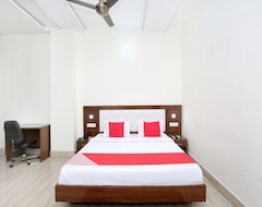Hotel OYO 12766 Nimantran Resort (Baddi, India)