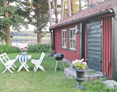 Khách sạn 4 Person Holiday Home In Hova (Hova, Thụy Điển)