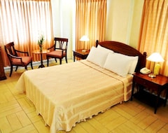Hotel Tagaytay Country (Tagaytay City, Filipinas)