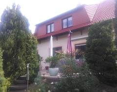 Toàn bộ căn nhà/căn hộ Apartment / App. For 3 Guests With 85m² In Markranstädt (122846) (Markranstädt, Đức)