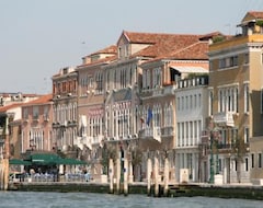 Khách sạn Residenza Alle Zattere (Venice, Ý)