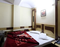 Hotel Chopra International (Delhi, India)