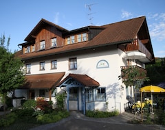 Otel Landpension Sternberg (Grünenbach, Almanya)