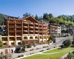 Otel Adler Spa Resort Balance (St. Ulrich, İtalya)