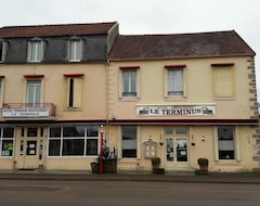 Khách sạn Le Terminus (Précy-sous-Thil, Pháp)