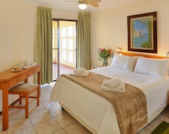 Khách sạn First Group Costa Smeralda (Margate, Nam Phi)