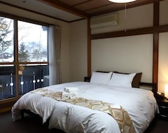 Otel Snowlines Lodge (Hakuba, Japonya)