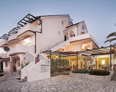 Hotel Bellevue (Lopar, Croatia)