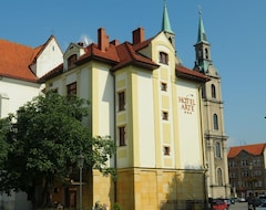 Khách sạn Hotel Arte (Brzeg, Ba Lan)