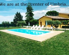 Toàn bộ căn nhà/căn hộ Lulivo: Appartamento In Agriturismo Al Centro Dellumbria A 15 Minuti Da Assisi (Deruta, Ý)