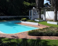 Bed & Breakfast President Paul Kruger Guest Lodge (Kroondal, Sudáfrica)