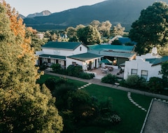 Hotel The Village Lodge (Stormsrivier, Sudáfrica)
