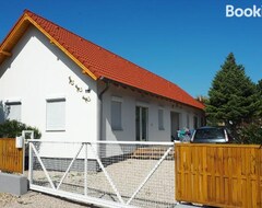 Cijela kuća/apartman Apartmanok Velencen (Velence, Mađarska)