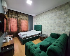 Hotelli Vip Suit Otel (Sultanbeyli, Turkki)