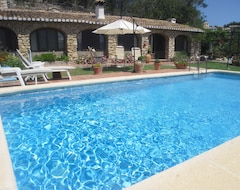 Hotel La Solana - a gorgeous, 3-bedroom house in Parcent with a swimming pool and a furnished terrace! (Parcent, Spain)
