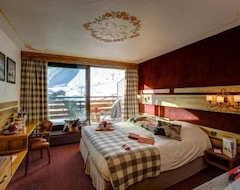 Khách sạn Hotel Alpen Ruitor (Méribel, Pháp)