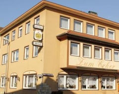 Khách sạn Hotel Zum Erker (Trebur, Đức)