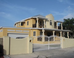 Hotel Apartments In Maya'S Bajan Villas (Oistins, Barbados)