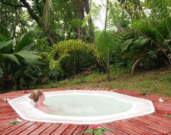Хотел Hotel Cerf Island Resort (Cerf Island, Сейшели)