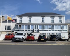 The Royal Clarence Hotel (on the Seafront) (Burnham-on-Sea, Reino Unido)